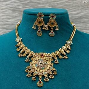 Ensemble de collier et boucles d'oreilles de qualité supérieure plaqué or, au look traditionnel, pour mariage, collection de bijoux pour femmes - Product Image 1