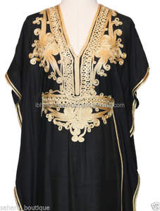 Kaftan negro con atractivo bordado a máquina dorado de alta demanda para mujeres musulmanas en Oriente Medio - Product Image 2