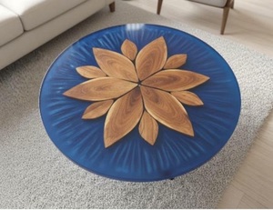 Table ronde en résine époxy bleue, table en bois à bord vif faite à la main, table à manger moderne de style côtier, meubles en résine personnalisés - Product Image 2
