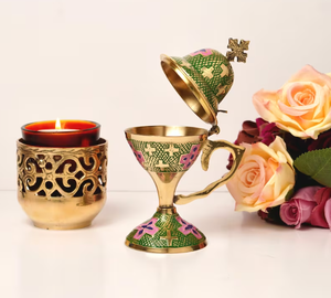 Brûleur d'encens en laiton personnalisé de conception croisée Look impressionnant dernier encensoir de couleur Brûleur d'encens de qualité supérieure en laiton pour le jardin domestique - Product Image 3