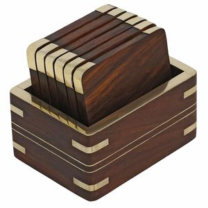 Vente en gros de sous-verres décoratifs carrés en bois foncé de conception américaine avec support écologique pour les restaurants - Product Image 1