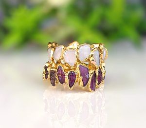 Bague plaqué or brut pierre de lune arc-en-ciel bijoux galvanisés pierre précieuse bague minimaliste bague galvanisée rhodolite brute naturelle - Product Image 5