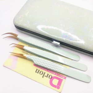 Precio al por mayor, pinzas para pestañas de Color menta, pinzas de extensión injertadas con logotipo privado de acero inoxidable, pinzas de 45 grados en forma de L - Product Image 1