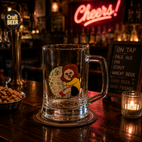 Chopes à bière en verre transparent classiques avec logo personnalisé, poignée durable, compatibles lave-vaisselle, emballage personnalisé, commandes en gros, promotionnelles