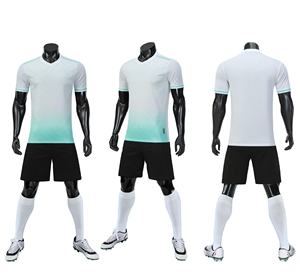 Uniforme de Fútbol con Pantalones Cortos, Jersey de Fútbol Personalizado Edición Jugador, Conjunto de Jersey de Fútbol Transpirable y de Secado Rápido, Nuevo Club - Product Image 4