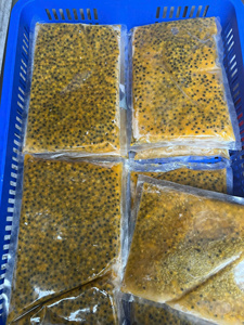 Zumo de pulpa de fruta de la Pasión congelada IQF, 100% puré de fruta de la Pasión congelado natural con semillas, puré de fruta de la Pasión congelada sin semillas - Product Image 2