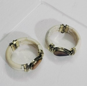 Piedra natural con diseño de latón y hueso, superventas, brazalete hecho a mano para mujer, pulsera hecha a mano 100% - Product Image 3