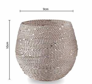 Ensemble de 2 bougeoirs votifs en fil métallique pour la maison et la décoration de Noël Vaisselle Pot à bougie rond fini or - Product Image 6