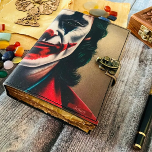 Journal en cuir imprimé JOKER fait main avec reliure thermique Design antique 120 feuilles de papier vintage 7x5 pouces pour écrire des cadeaux - Product Image 3