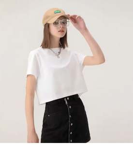 เสื้อยืดครอป100% กราฟิกสำหรับผู้หญิงเสื้อครอปพิมพ์โลโก้ตามสั่ง200กรัม - Product Image 5