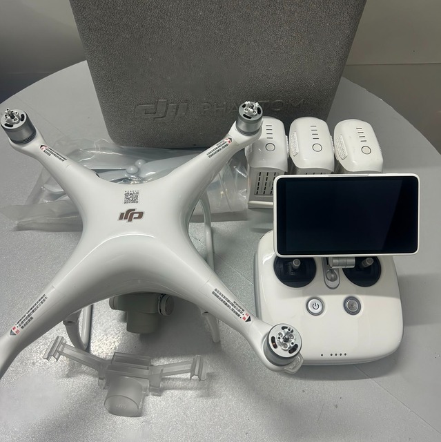 Phantom 4 Pro Second-hand 1-inch CMOS 4K Camera Obstacle Avoidance GPS Return 7KM Control Distance Professional RC Drone