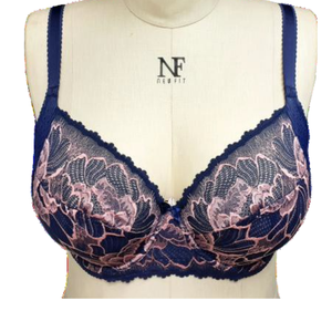Ensemble soutien-gorge et culotte style romantique à coupe haute, demi-bonnet push-up, avec dentelle en polyamide et élasthanne, et soutien-gorge à armatures en polyester et élasthanne - Product Image 2