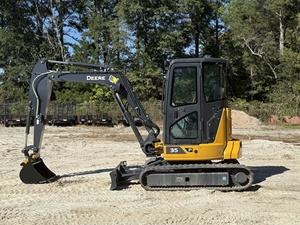 รถขุดขนาดเล็ก John Deere 35P มือสอง สภาพดีเยี่ยม แรงยกสูง รับประกัน 4 ปี ปั๊มเครื่องยนต์ปรับได้ด้วยระบบไฮดรอลิก - Product Image 4