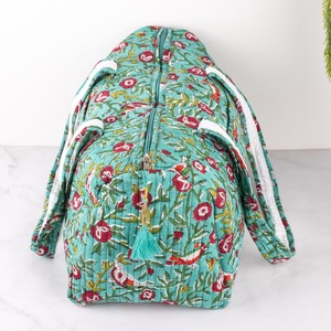 Sac de voyage en coton de haute qualité, écologique, matelassé à la main, à fleurs vertes, fermeture éclair, luxe, sport, durable, décontracté - Product Image 4