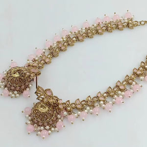 PENDIENTES JUMKHAS TRADICIONALES INDIOS Y KUNDAN CHAPADO EN ORO CON PENDIENTES DE PERLAS PARA MUJERES Y NIÑAS - Product Image 1