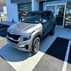 Kia Seltos LX IVT AWD 2022, tracción en las cuatro ruedas, motor 2L I-4 DOHC con control de válvulas variable, SUV/crossover automático. - Product Image 1