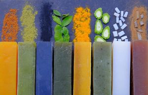 Barre de savon au café à base de plantes faite à la main pour une exfoliation quotidienne du corps - Product Image 2