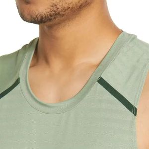 Nuevo diseño de ropa de entrenamiento informal de verano de secado rápido de punto de ajuste regular mejor precio camiseta sin mangas de gimnasio para hombres - Product Image 5
