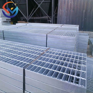 Fornecimento de Fábrica de Materiais de Construção Metálicos: Grades de Aço Galvanizado, Grades de Alumínio, Grades de Aço Inoxidável para Passarelas, Plataformas e Degraus de Escada - Product Image 2