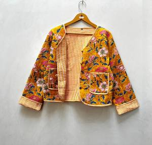 Veste matelassée en coton indien fait à la main nouveau Style bohème manteau d'hiver unisexe bord libre conception de poche d'automne imprimé bord libre - Product Image 5