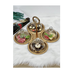 Plateau à dessert en aluminium plaqué or à trois compartiments pour servir des bonbons et des chocolats dans les restaurants et les hôtels - Product Image 2