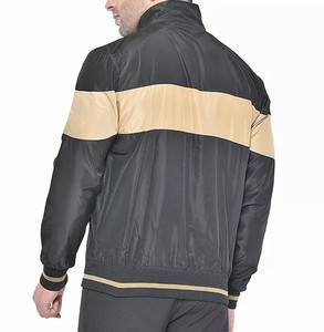 Veste coupe-vent imperméable à capuche en polyester pour homme, personnalisable en gros, avec demi-fermeture éclair, pour la course à pied - Product Image 2
