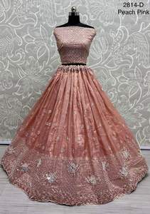 Style moderne lourd et beau or écraser Lehenga Choli avec Dupatta avec paillettes Zari broderie multi-fils travail à vendre - Product Image 5