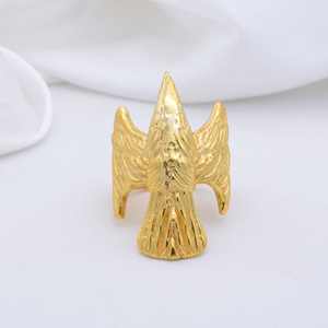 Anillos de latón retro chapado en oro de 18 quilates al por mayor, joyería de moda de compromiso para hombres y mujeres con estilo de diseñador Águila - Product Image 5