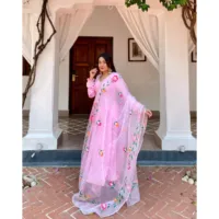 Ensemble de costume Anarkali pour femmes, en rayonne, à col en V, avec dentelle peinte à la main, longueur cheville, style Gotta, printemps/été