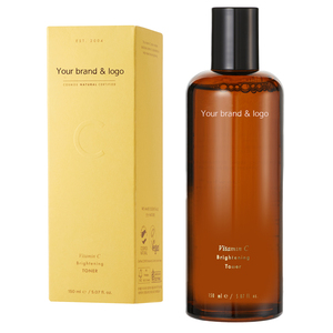 Tonique à la vitamine C coréen conçu pour maintenir l'hydratation toute la journée et favoriser un teint frais et lumineux - Product Image 4