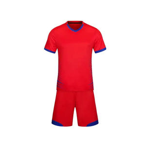 Uniforme de football de haute qualité nouveau Design 100% polyester uniforme de football personnalisé à vendre maillot et short ensemble de football - Product Image 1