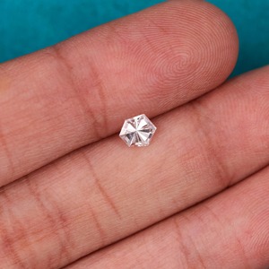 เพชรแล็บโกรนทรงหกเหลี่ยม VVS D สุดฮิตสำหรับแหวนหมั้น พร้อมใบรับรอง IGI จากผู้ผลิตเพชรจากอินเดีย - Product Image 6