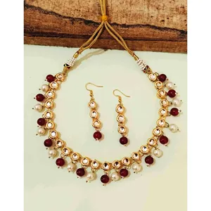 Ensemble de collier en perles multicolores Kundan plaqué or 18 carats, style vintage, base en cuivre, bijoux fins pour mariages - Product Image 1