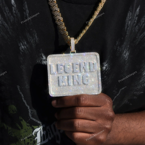 Colgante de Disco con Letra de Moissanita Chapado en Oro, Joyería Hip Hop Unisex Personalizada de Alta Calidad, Corte Baguette, para Fiestas y Eventos - Product Image 2