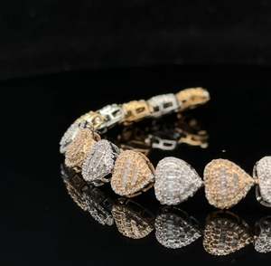 Colgante fino de oro de 10K y pulsera de corazón con detalles de diamantes - Product Image 2