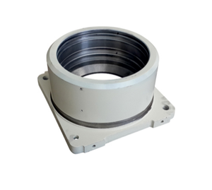 Boîtier extérieur ergonomique avec support de décharge pour pompes à béton - Product Image 2