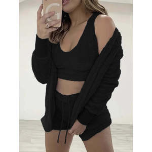 Ensemble trois pièces pour femmes : veste à manches longues, chemisier sans manches en peluche et short, 23209 - Product Image 3