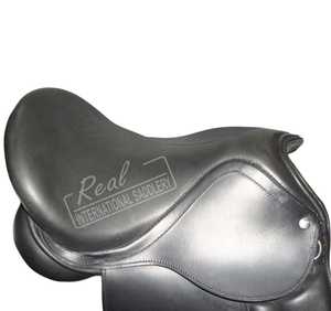 Silla de montar premium para salto ecuestre, hecha a mano en cuero inglés, equipo de equitación para doma clásica, competición y entrenamiento. - Product Image 2