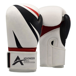 Guantes MMA con logotipo personalizado de calidad Premium profesional Guantes de boxeo de lucha de competición personalizados Cuero Ajuste perfecto para - Product Image 3