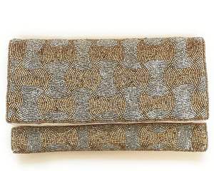 Sac à main léger brodé et perlé fait main, personnalisable en couleur et taille, idéal pour la décoration de fêtes de Noël - Product Image 2