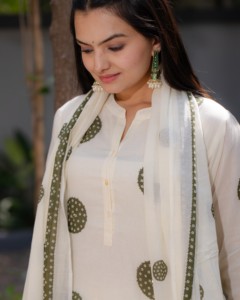 Sang Trọng Trắng Kurta Quần Set Với Dupatta 100% Bông Maxi Chiều Dài Tự Nhiên Vòng Eo Thêu - Product Image 2