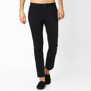 Nouveaux pantalons chino pour hommes en tissu de coton fabriqués en usine, fabricant pakistanais vendant des pantalons chino pour hommes sur mesure - Product Image 1