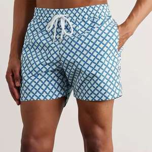 Pantalones cortos informales para hombre de alta demanda 100% algodón ecológico logotipo personalizado cintura elástica tejido sólido impermeable a prueba de viento - Product Image 2