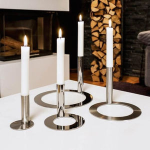 Lot de 2 bougeoirs de première qualité en métal de forme et de taille personnalisées bougeoir en or et argenterie - Product Image 6