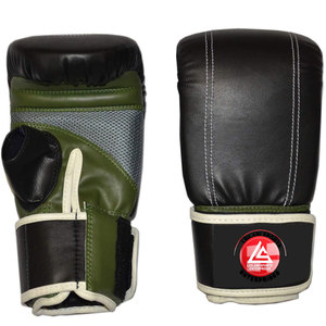 Mitaines de boxe en cuir à prix abordable, directement de l'usine - Qualité professionnelle supérieure, anti-humidité, personnalisables - Product Image 1