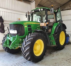 Tractor John Deere 5075E Original en Stock, Tractores en Venta - Product Image 3