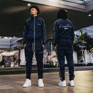 Conjunto de chándal OEM de 2 piezas al por mayor, conjunto de pantalones de chándal y sudadera con capucha y logotipo personalizado para hombre, Conjunto de jogging reflejado para hombre - Product Image 2