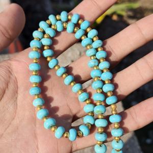 Collier en perles de turquoise naturelle, collier en pierres précieuses rondes lisses de 8 mm, bijoux minimalistes faits à la main, cadeau - Product Image 4