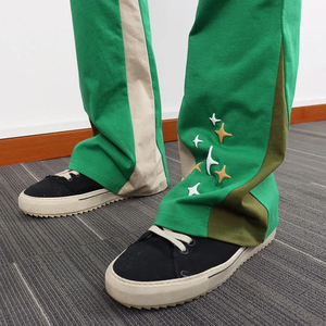 กางเกงวอร์มขาบานสำหรับผู้ชายกางเกงวิ่งแบบลำลองขายาวทรงหลวมโลโก้ออกแบบได้ตามต้องการ - Product Image 4