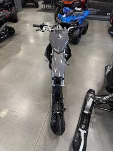 Kawasaki KLX 110R Dirt Bike Moto d'occasion 2024 Personnalisable Support ODM Grade DIY Garantie 5 ans Origine américaine à vendre - Product Image 3